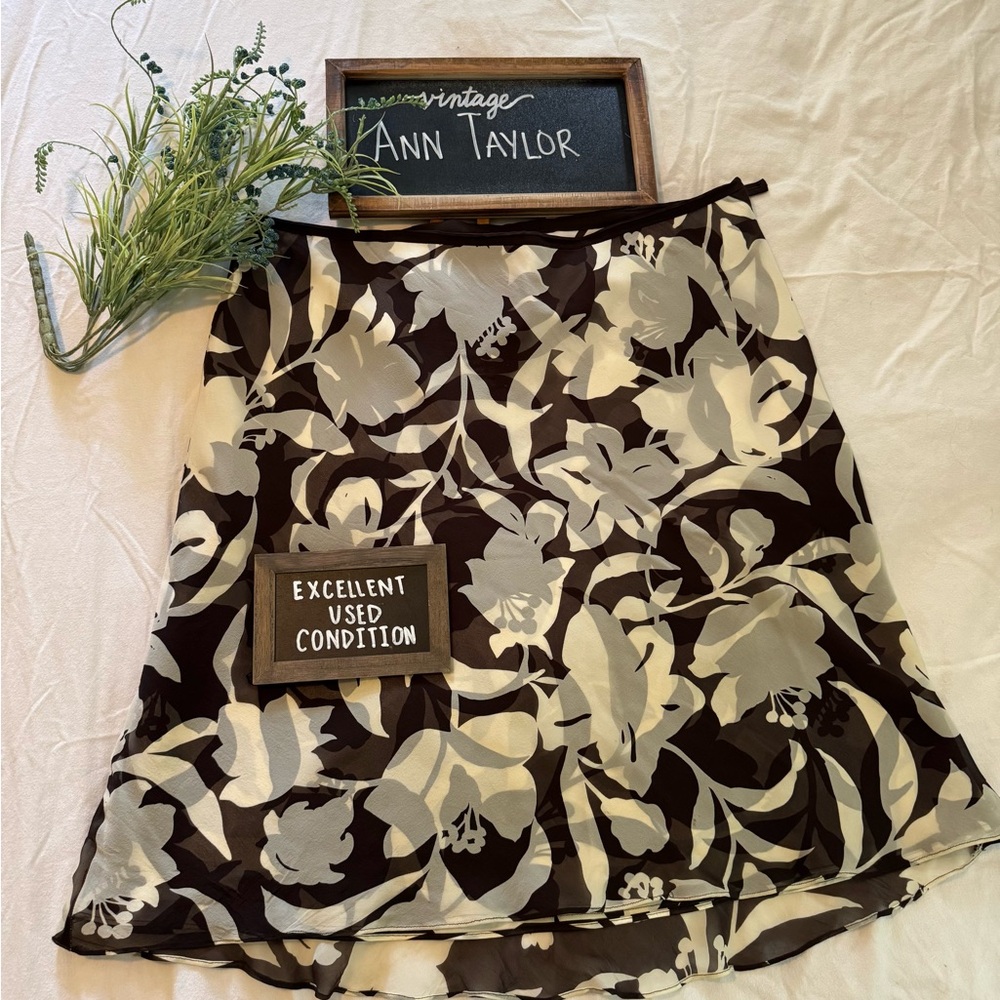 EUC + Vintage Ann Taylor + Brown and White A-Line Skirt